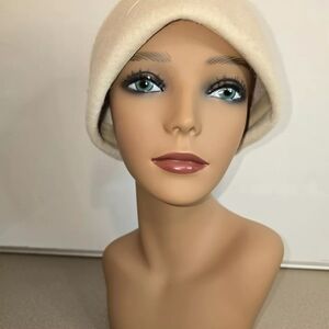Vintage Wool Felt Women's Hat Ivory. Union Label